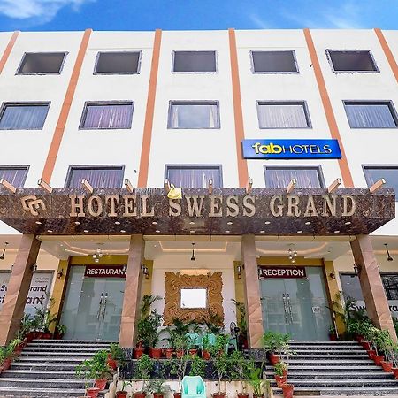 Fabhotel Swess Grand Agra  Εξωτερικό φωτογραφία