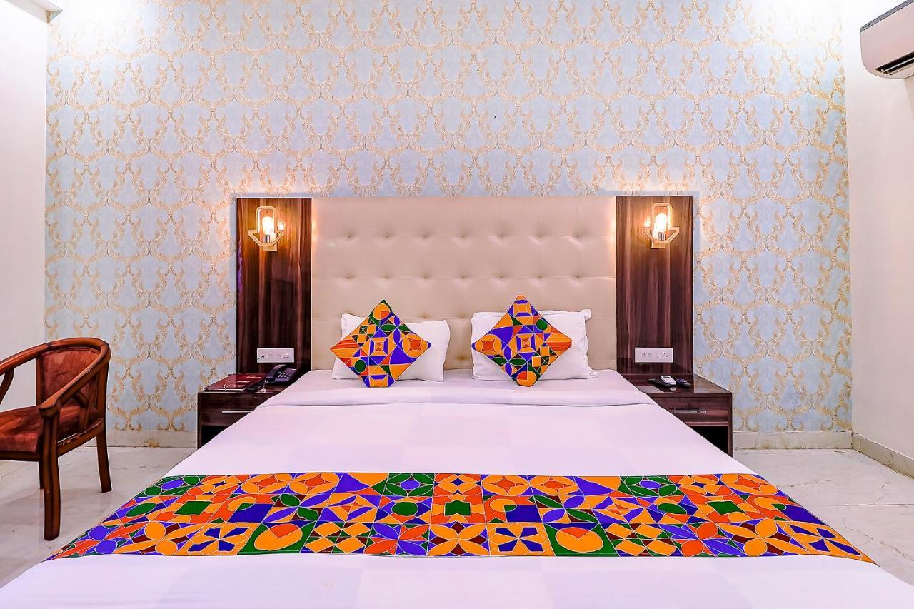 Fabhotel Swess Grand Agra  Εξωτερικό φωτογραφία